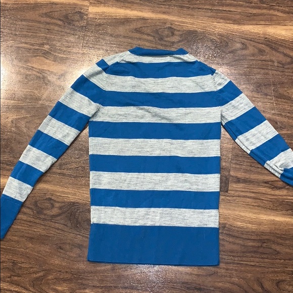 Calvin Klein Sweater - Picture 3 of 3